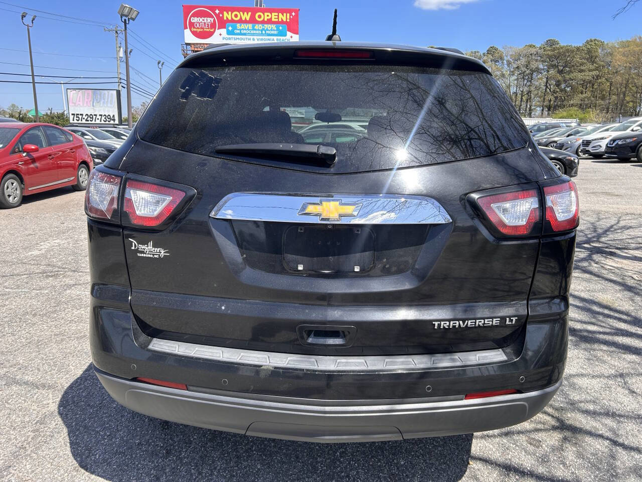 Used 2016 Chevrolet Traverse LT image 4