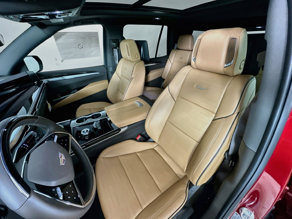 New 2026 Cadillac Escalade Luxury w/ LPO, Radiant Package AWD/4WD image 27