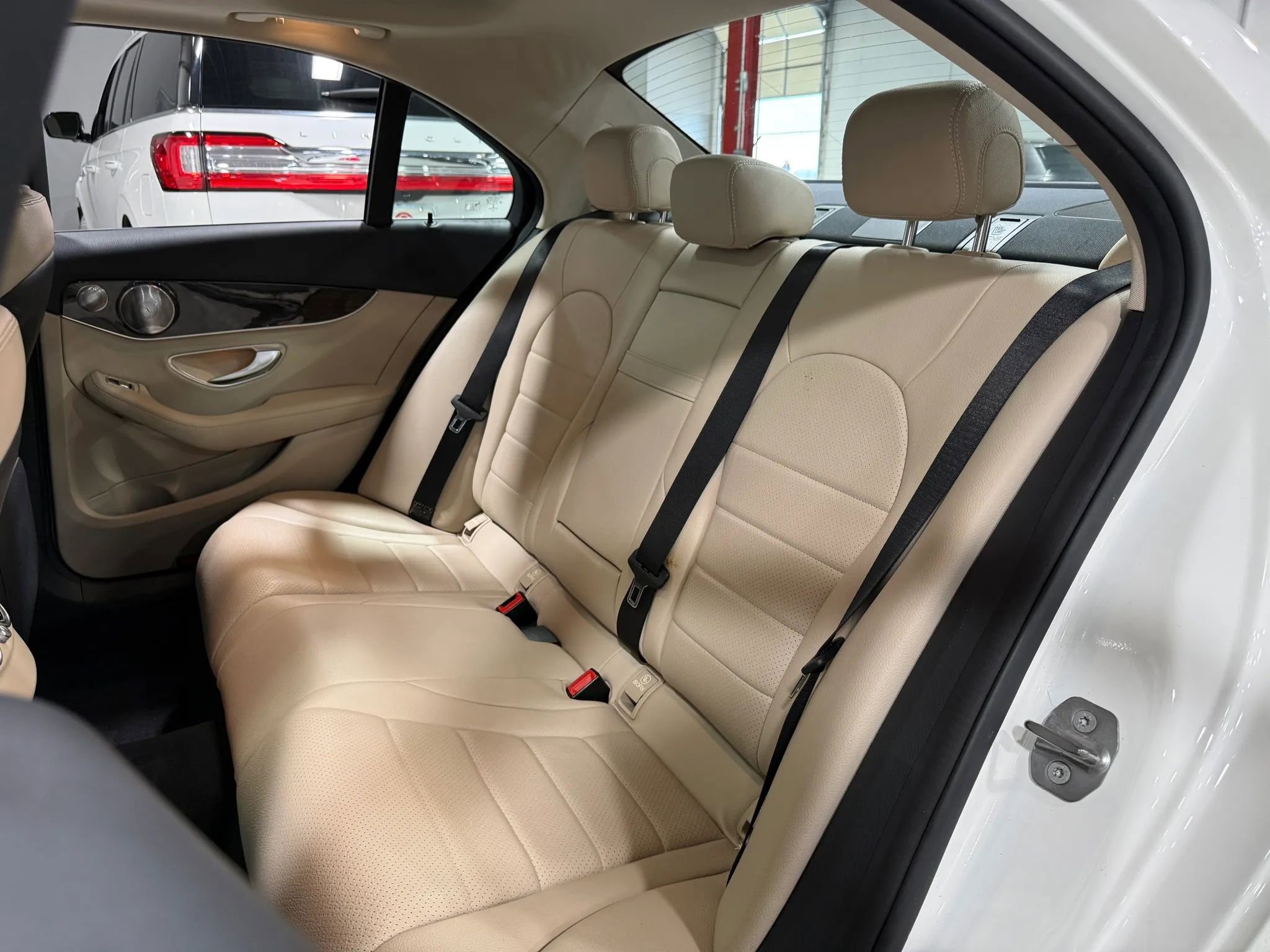 Used 2019 Mercedes-Benz C 300 4MATIC Sedan image 63