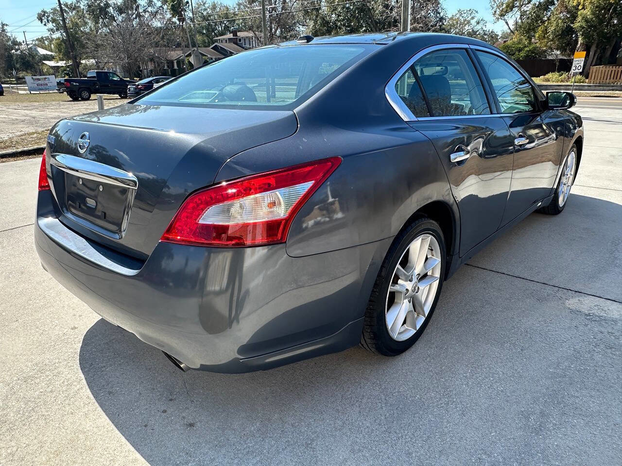Used 2009 Nissan Maxima 3.5 SV w/ Premium Pkg image 5