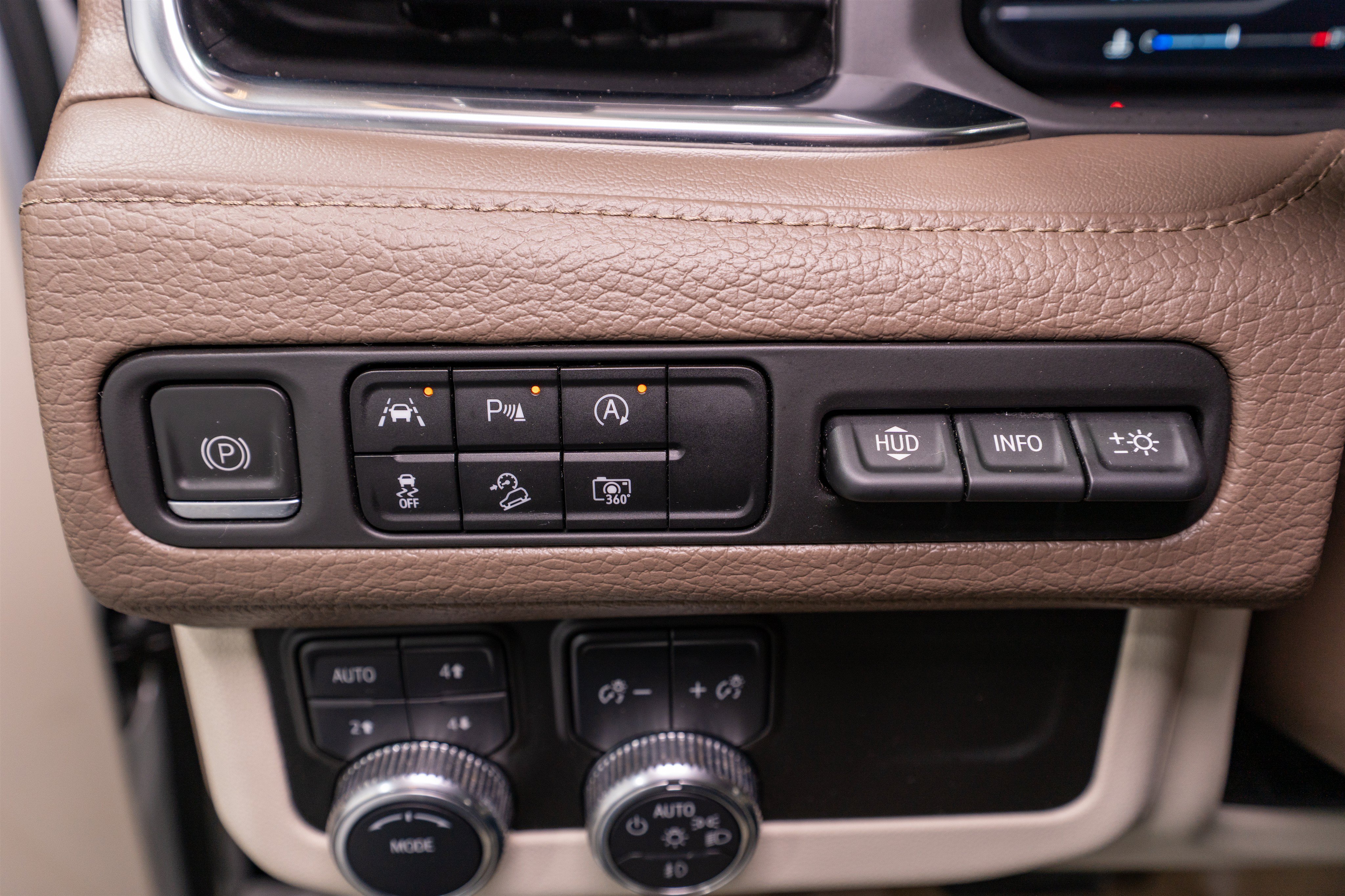 Used 2023 GMC Yukon Denali AWD/4WD image 33