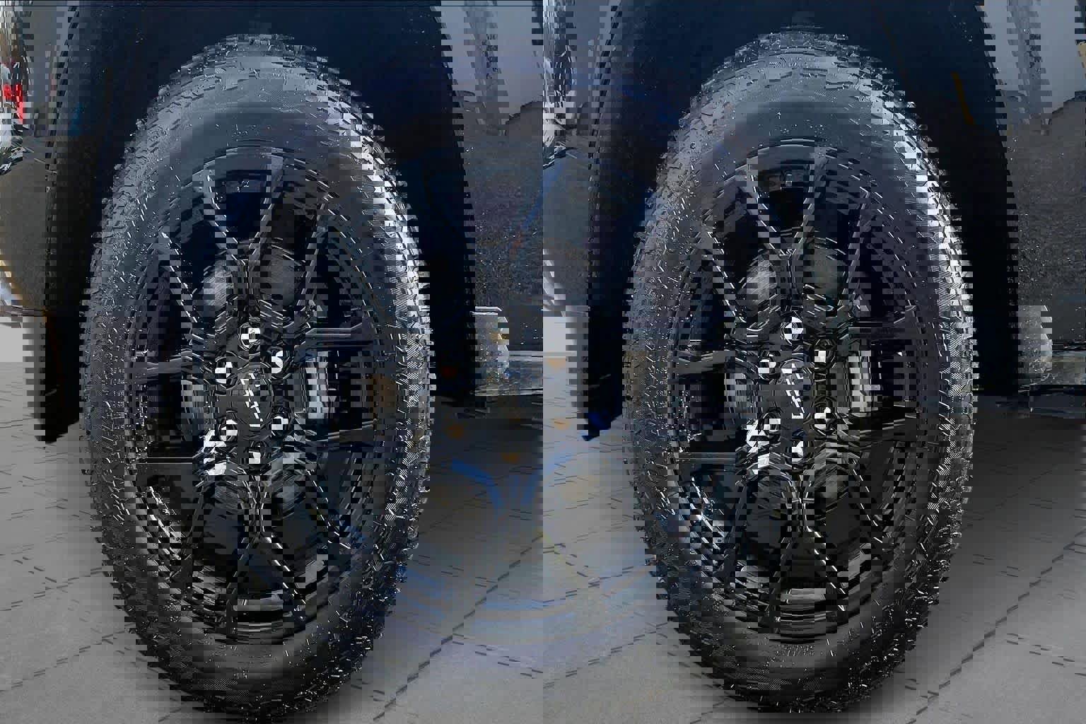 Certified 2024 Chevrolet Colorado Z71 w/ LPO, Dark Essentials Package image 10