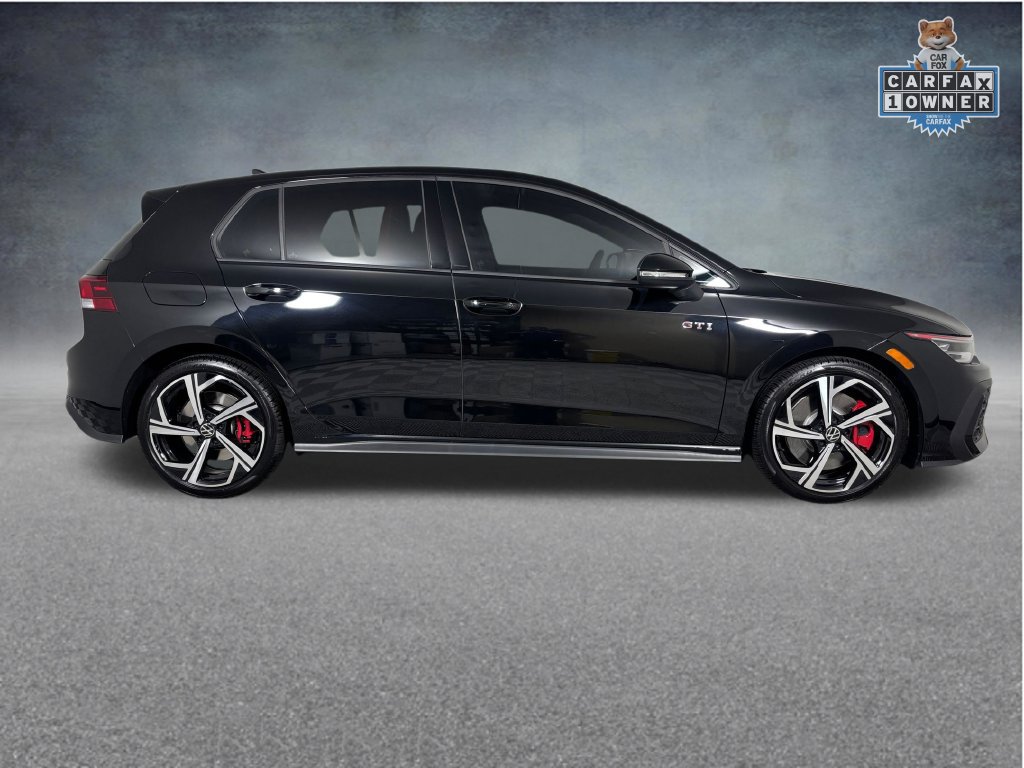 Used 2026 Volkswagen GTI SE FWD image 10