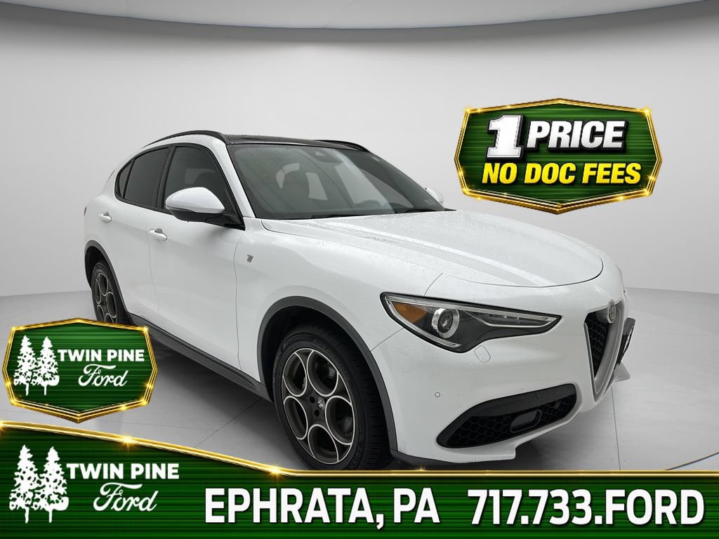 Used 2023 Alfa Romeo Stelvio Ti AWD/4WD image 1
