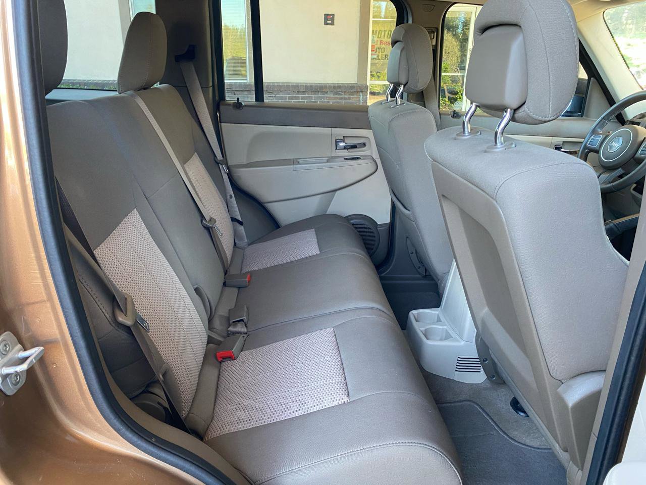 Used 2012 Jeep Liberty Sport w/ Popular Equipment Group RWD image 24