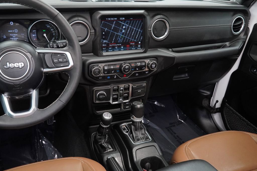 Used 2023 Jeep Wrangler Unlimited Sahara w/ Cold Weather Group AWD/4WD image 24