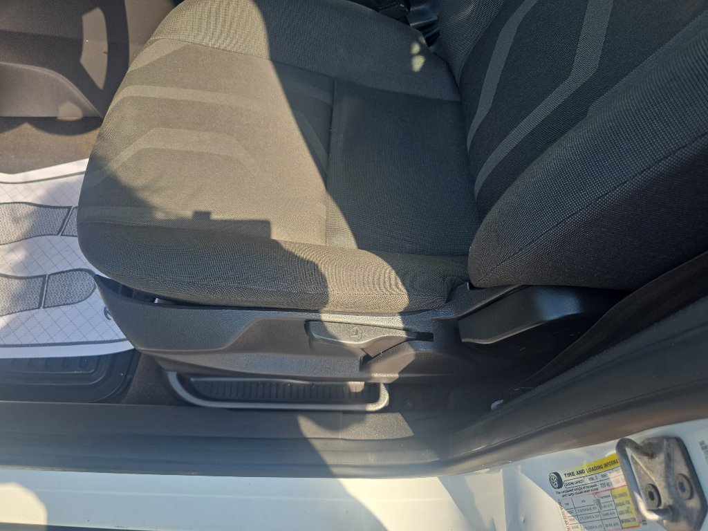 Used 2014 Ford Transit Connect XLT image 18