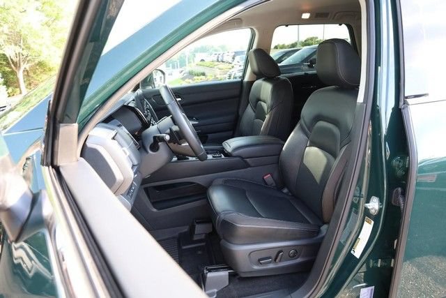 Certified 2022 Nissan Pathfinder SL w/ Cargo Package AWD/4WD image 10