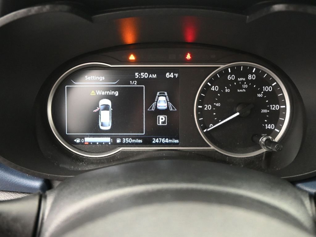 Used 2025 Nissan Versa SV image 30