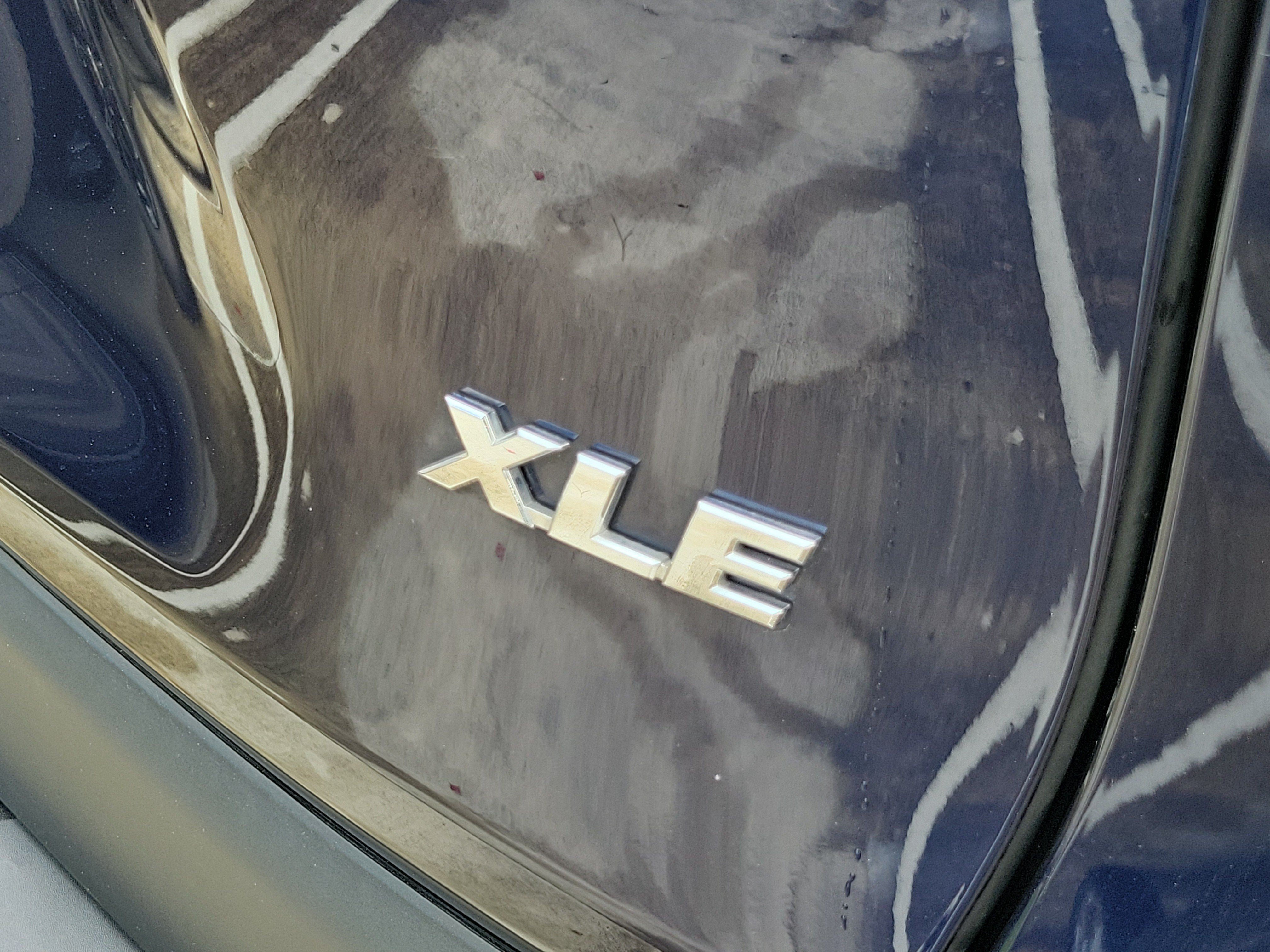 Used 2025 Toyota RAV4 XLE Premium FWD image 8