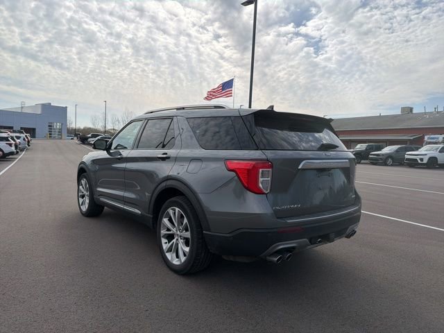 Used 2021 Ford Explorer Platinum w/ Equipment Group 601A AWD/4WD image 3