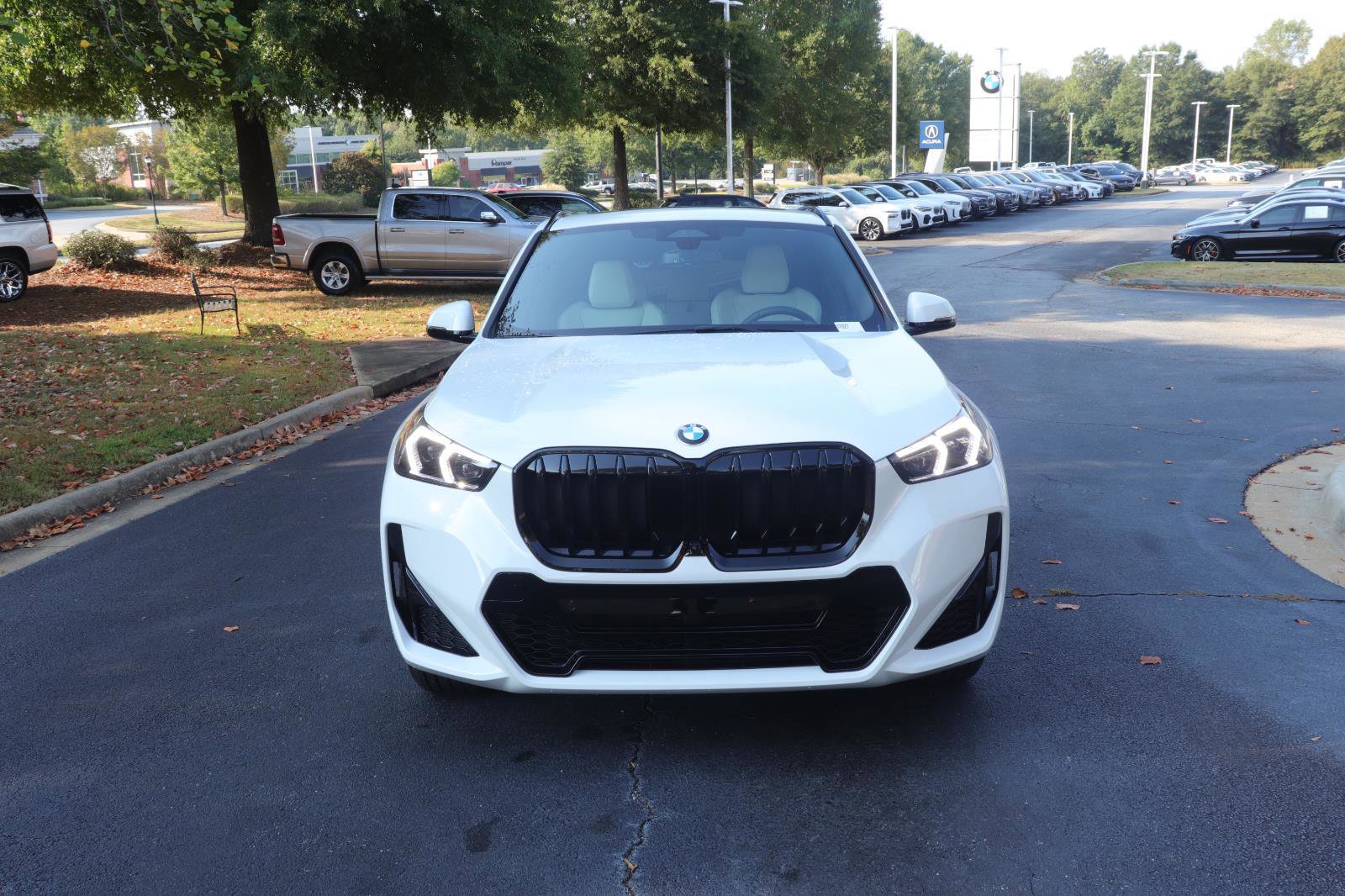 New 2026 BMW X1 xDrive28i w/ Technology Package image 3