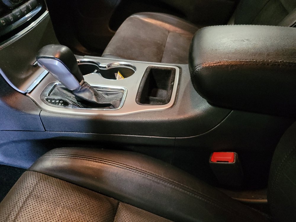 Used 2020 Jeep Grand Cherokee Altitude image 26