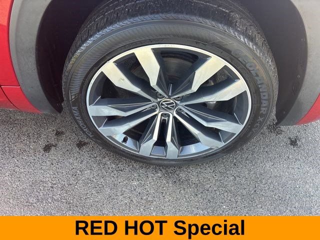 Used 2021 Volkswagen Atlas Cross Sport SEL Premium R-Line AWD/4WD image 44