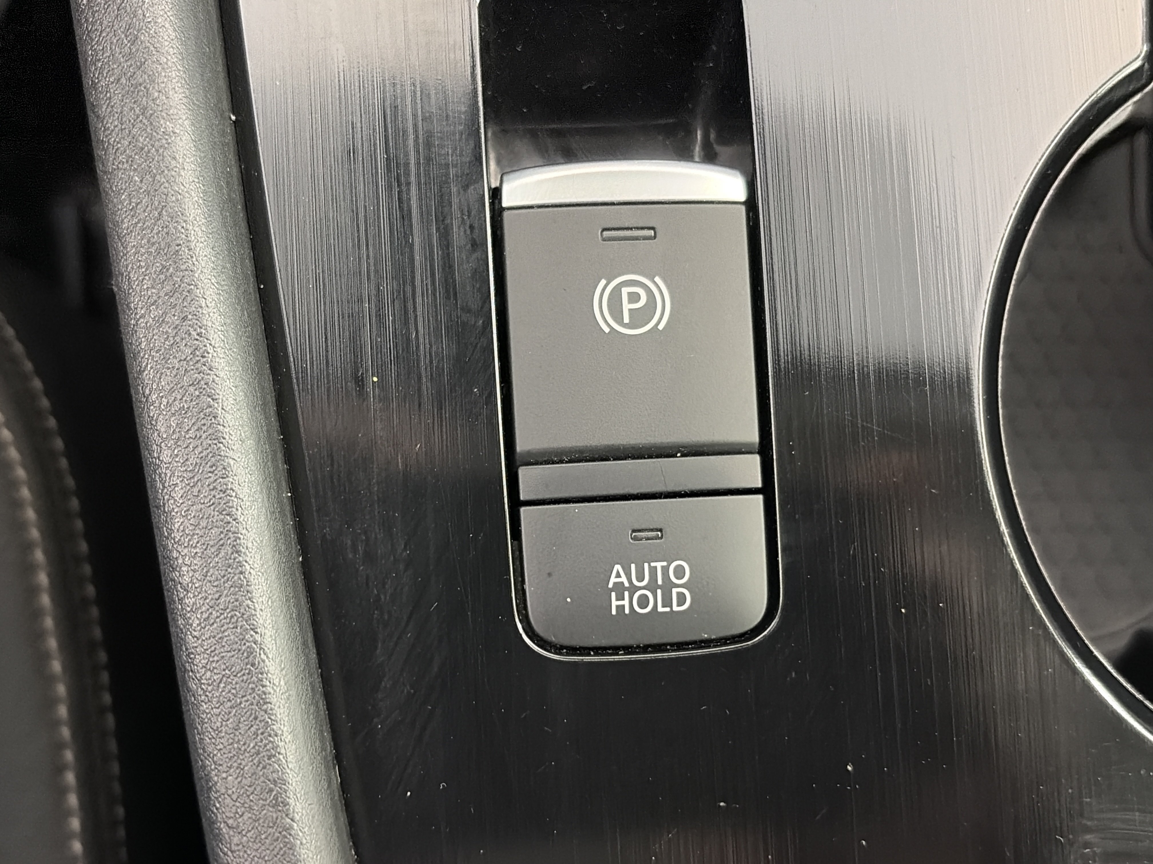 Used 2021 Nissan Rogue S AWD/4WD image 25