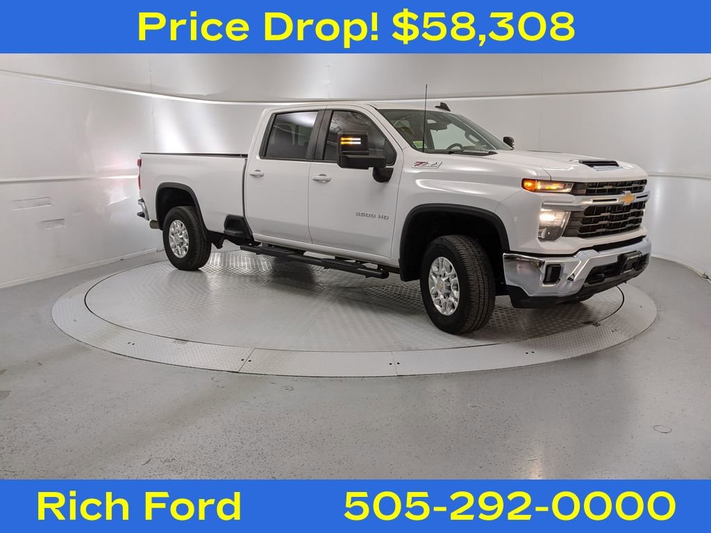 Used 2024 Chevrolet Silverado 3500 LT w/ Convenience Package image 1