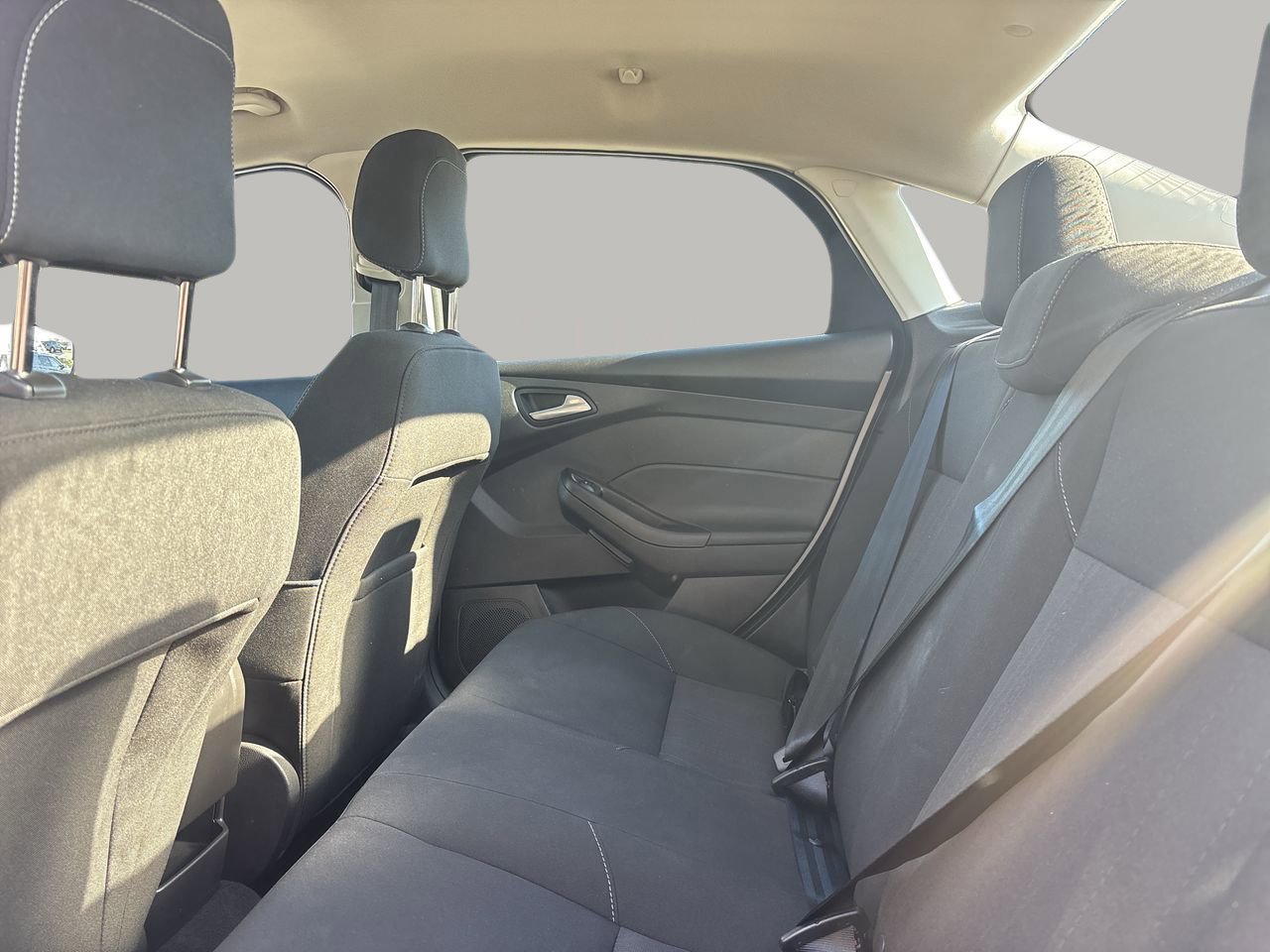 Used 2018 Ford Focus SE image 16