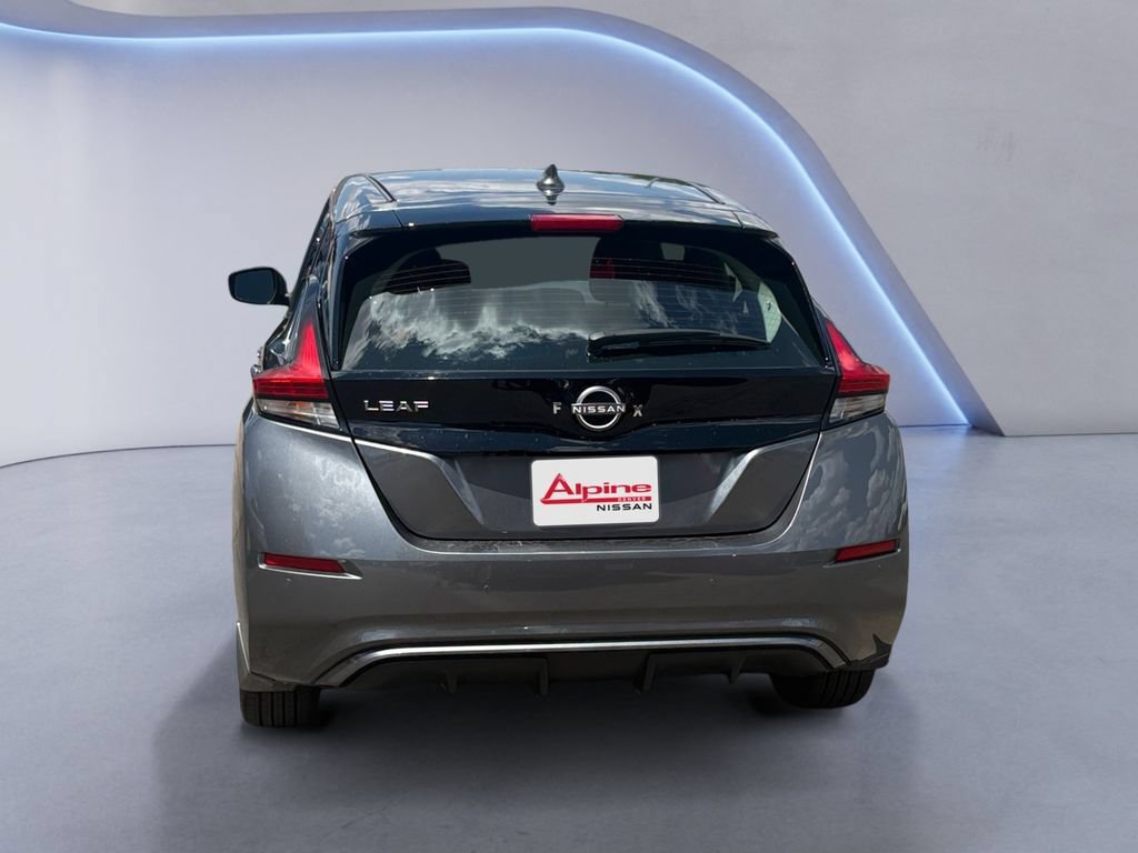 Used 2024 Nissan Leaf S FWD image 4