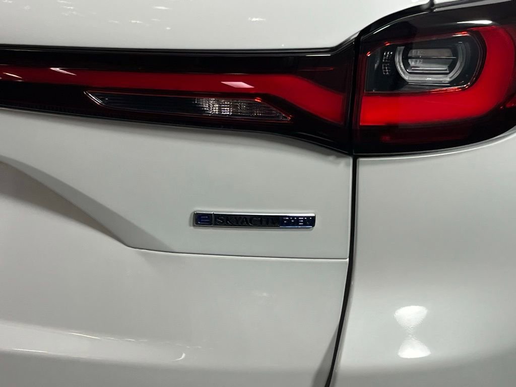 Used 2025 MAZDA CX-90 Plug-In Hybrid w/Premium Sport image 11