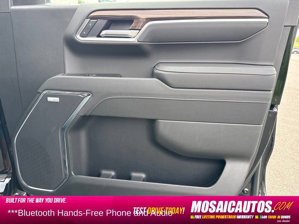 Used 2026 Chevrolet Silverado 1500 LT Trail Boss w/ LT Trail Boss Premium Package AWD/4WD image 9