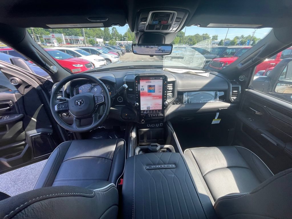 New 2026 RAM 2500 Limited AWD/4WD image 3