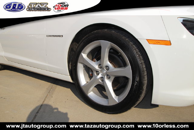 Used 2014 Chevrolet Camaro LT w/ RS Package RWD image 9