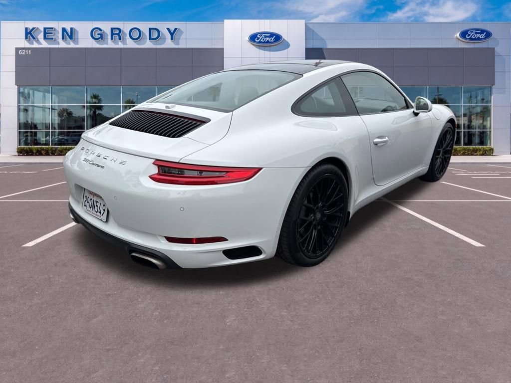 Used 2017 Porsche 911 Carrera RWD image 2