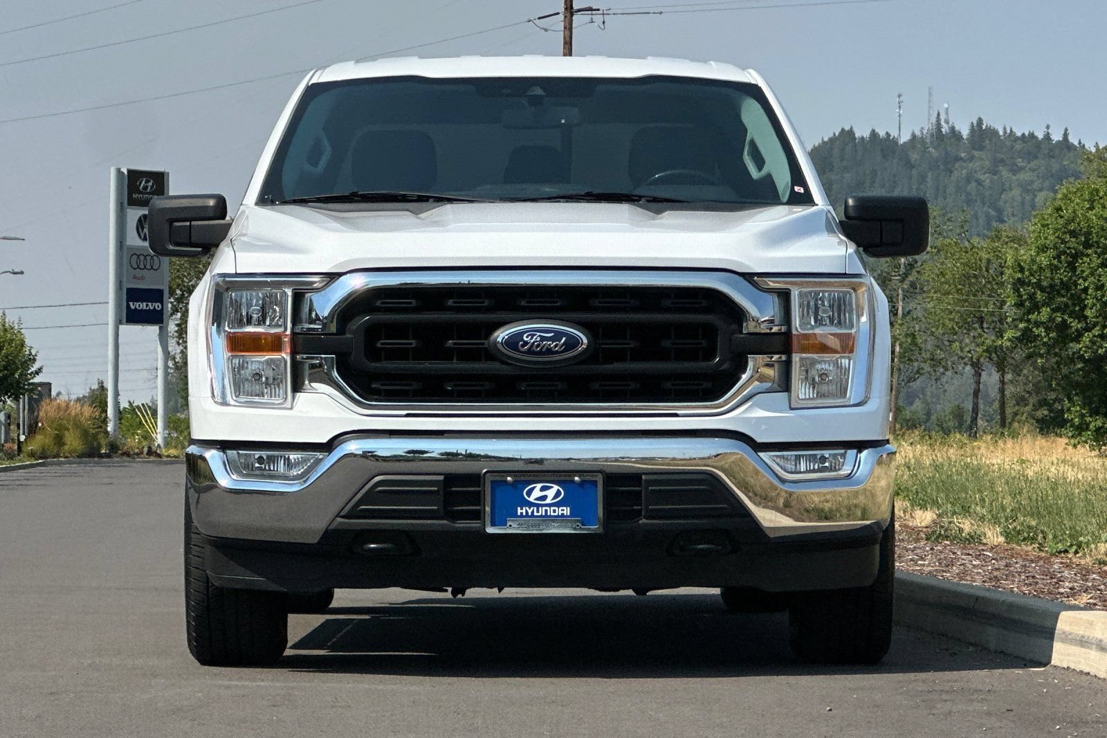 Used 2021 Ford F150 XLT w/ Equipment Group 301A Mid AWD/4WD image 8