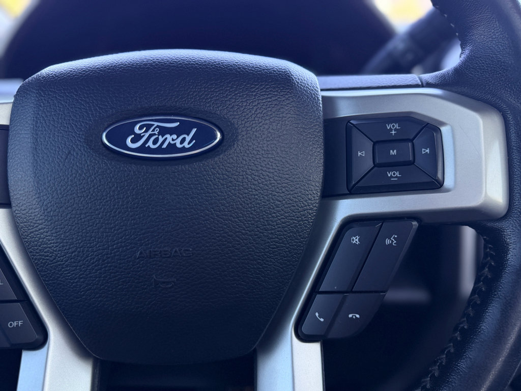 Used 2020 Ford F350 Lariat image 27