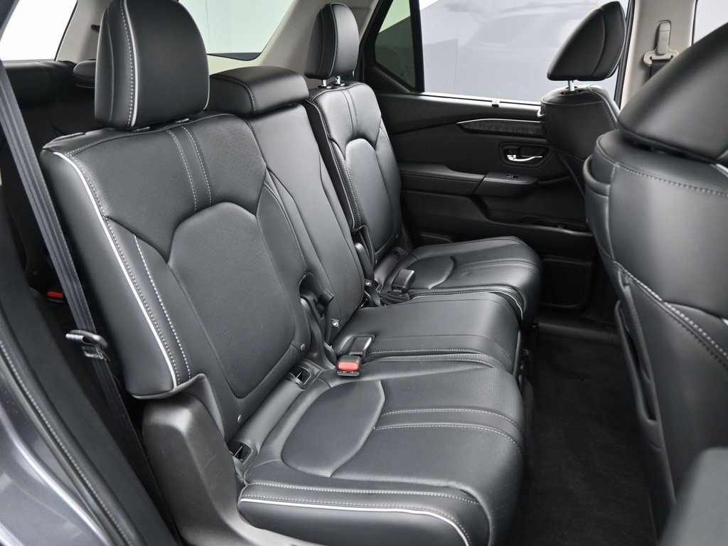 Used 2024 Honda Pilot Elite image 38