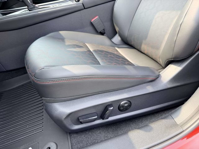 New 2026 Nissan Sentra SR w/ SR Premium Package FWD image 15