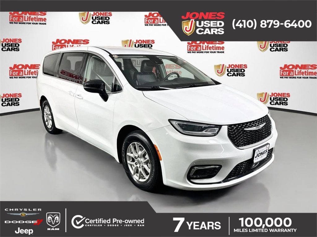 Used 2024 Chrysler Pacifica Touring-L FWD image 1