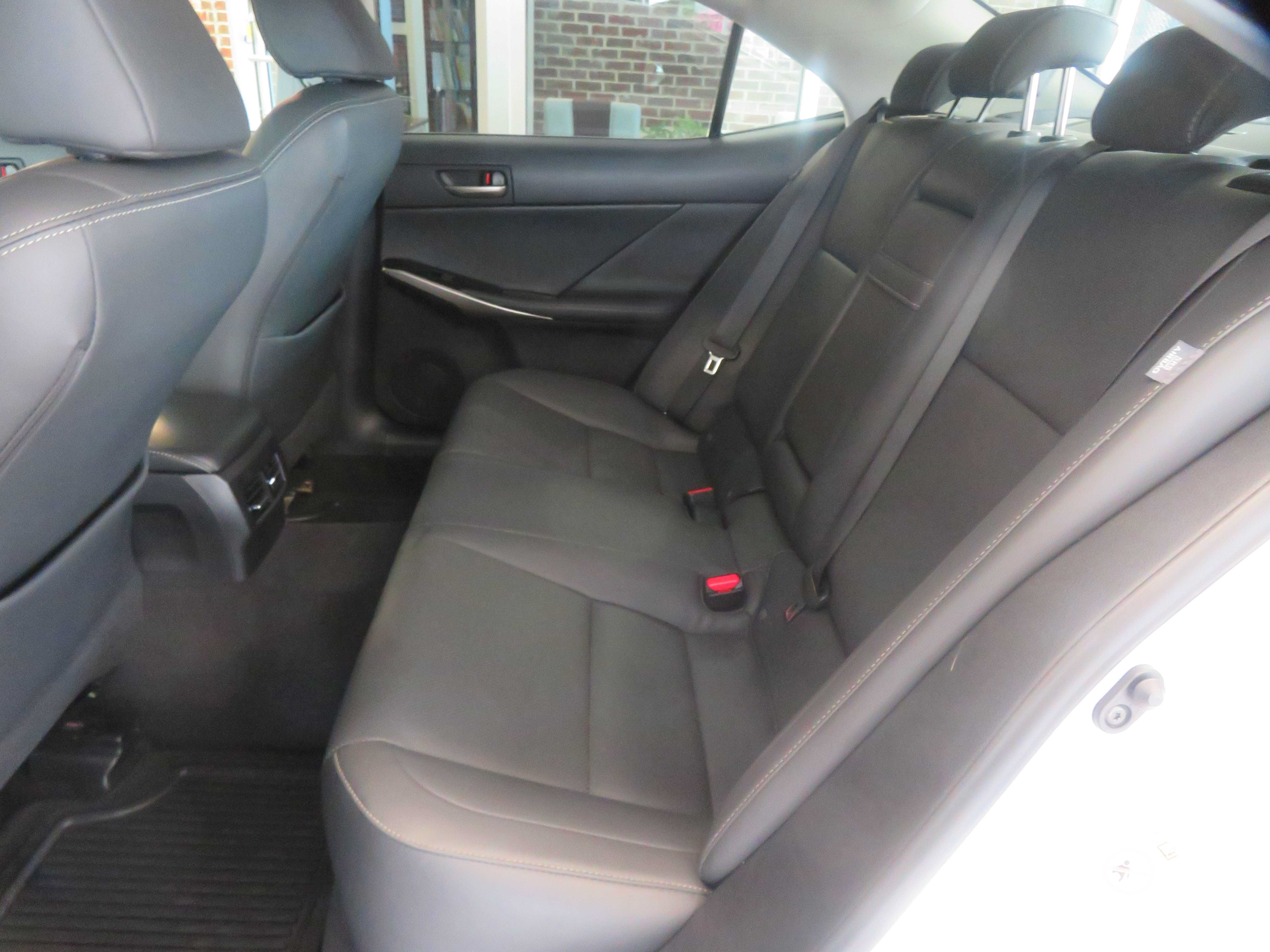 Used 2018 Lexus IS 300 w/ Accessory Package 2 RWD image 19