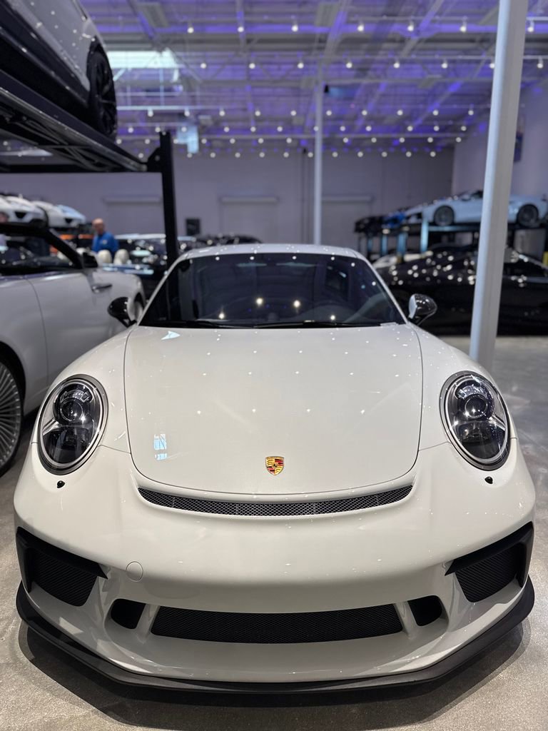 Used 2018 Porsche 911 GT3 image 3