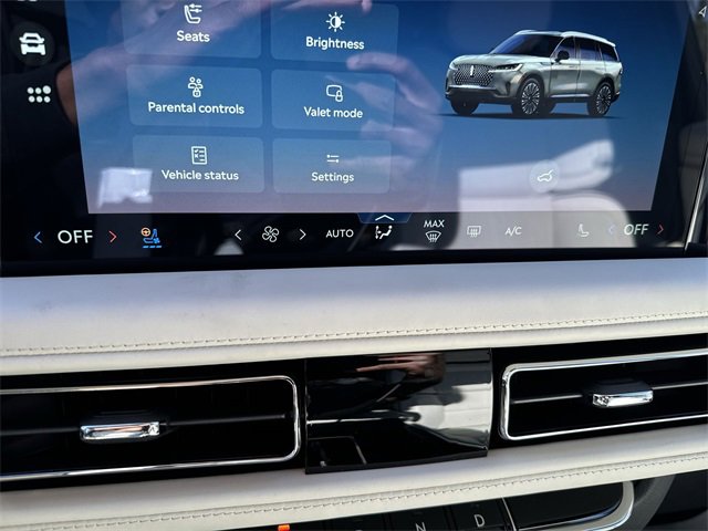 New 2026 Lincoln Aviator Black Label w/ Dynamic Handling Package image 19