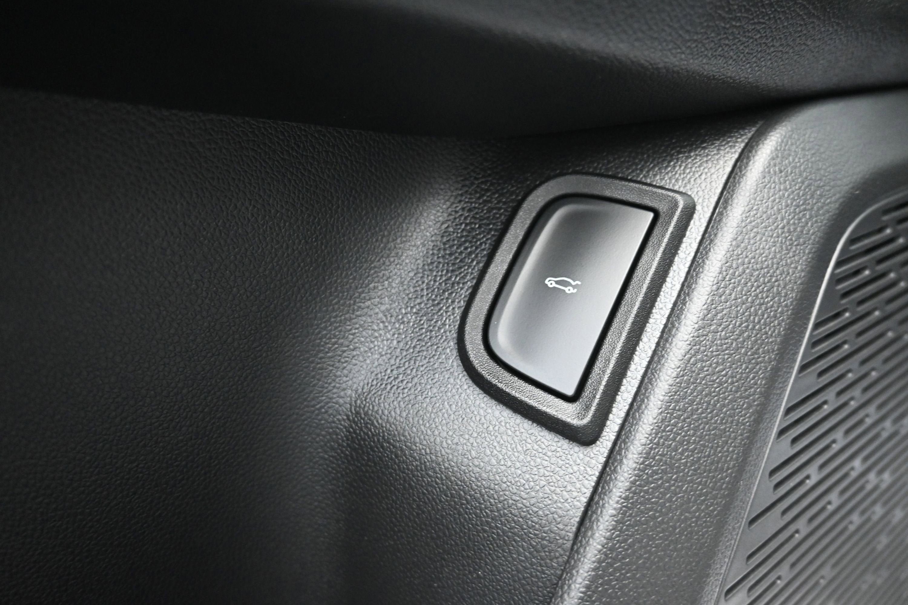 Used 2026 Chevrolet Equinox LT w/ Convenience Package II FWD image 27