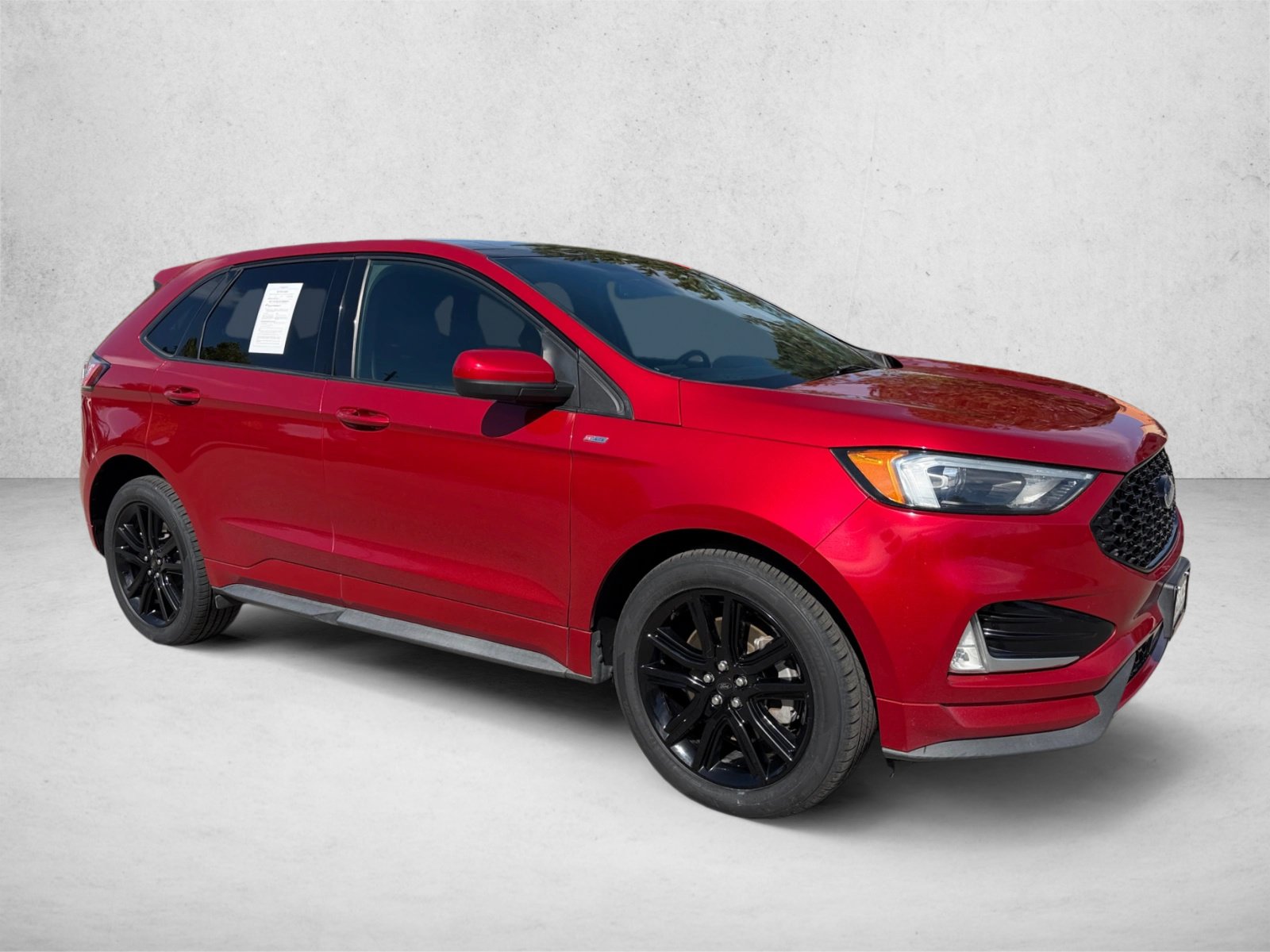 Used 2021 Ford Edge ST-Line w/ Class II Trailer Tow Package AWD/4WD image 3