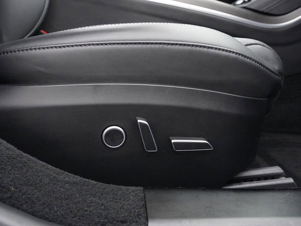 Used 2022 Tesla Model S Plaid image 31