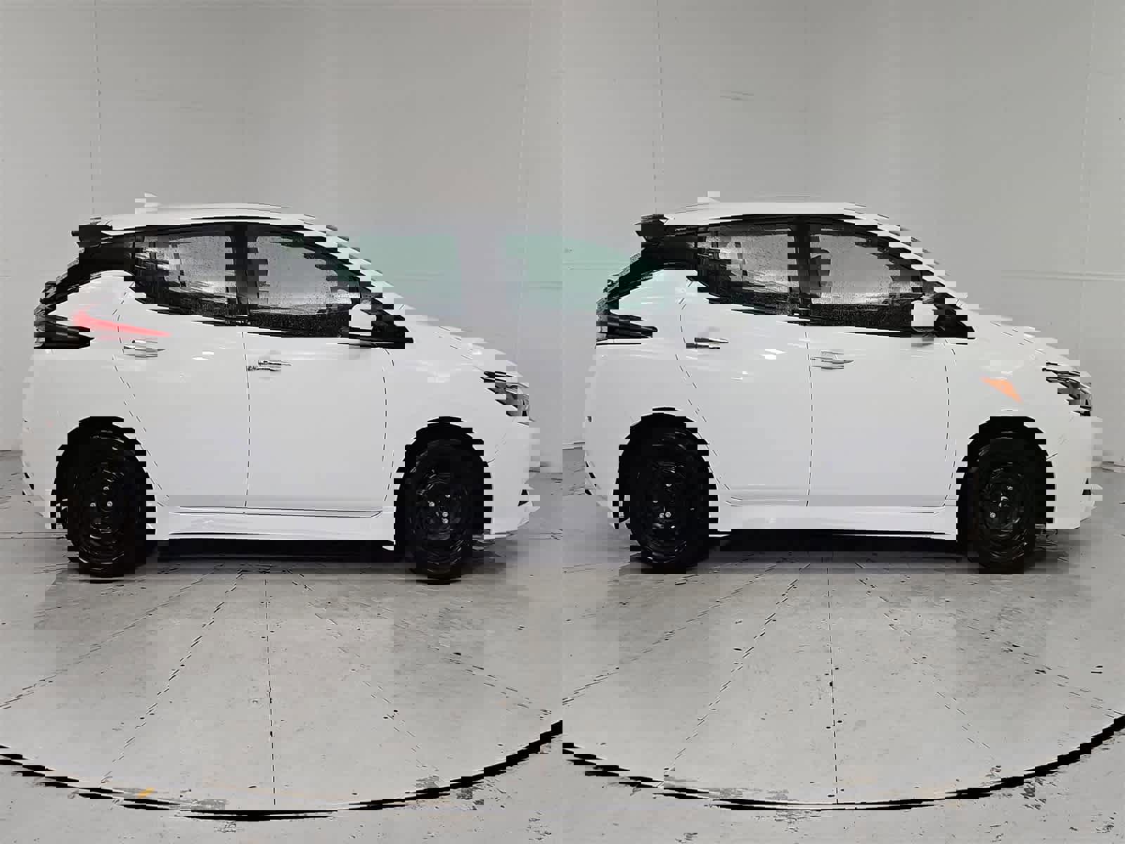 Used 2022 Nissan Leaf S image 7