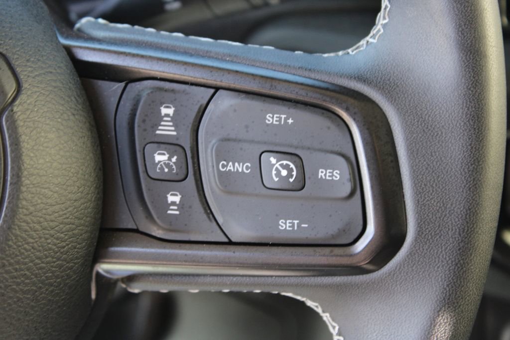 Used 2025 Jeep Wrangler Unlimited Rubicon AWD/4WD image 22