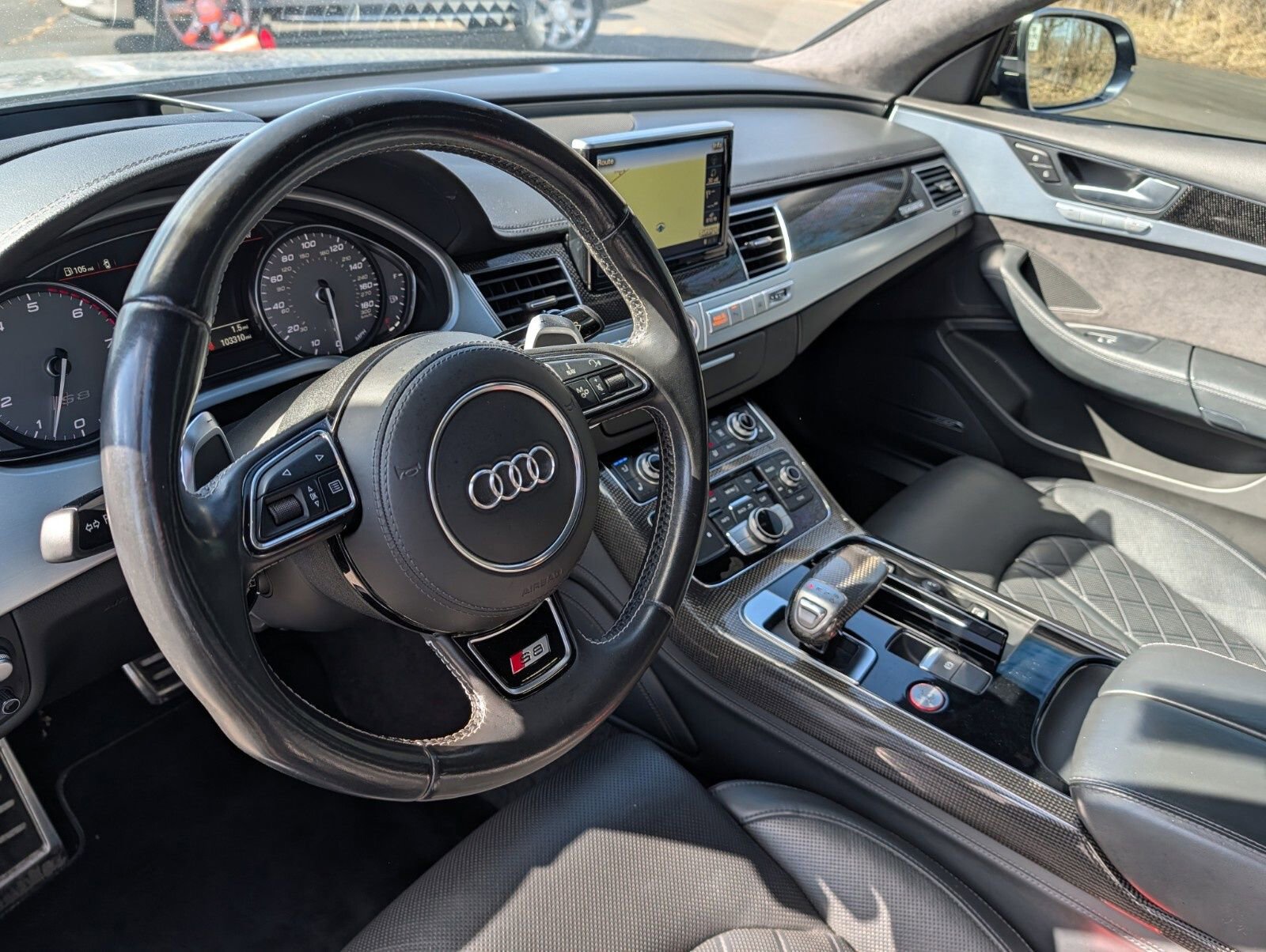Used 2015 Audi S8 w/ S8 Cold Weather Package image 29