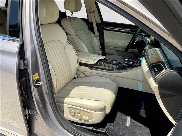 Used 2018 Genesis G90 5.0 Ultimate AWD/4WD image 9