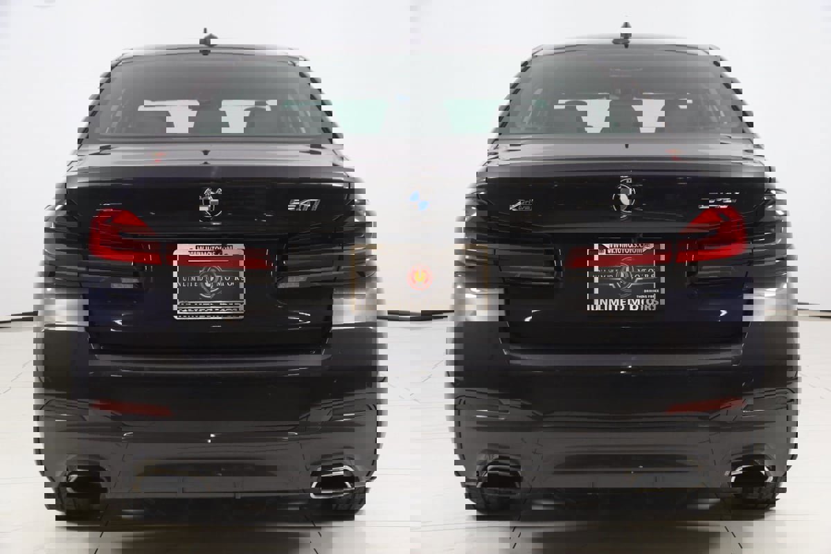 Used 2023 BMW 540i xDrive w/ M Sport Package image 53