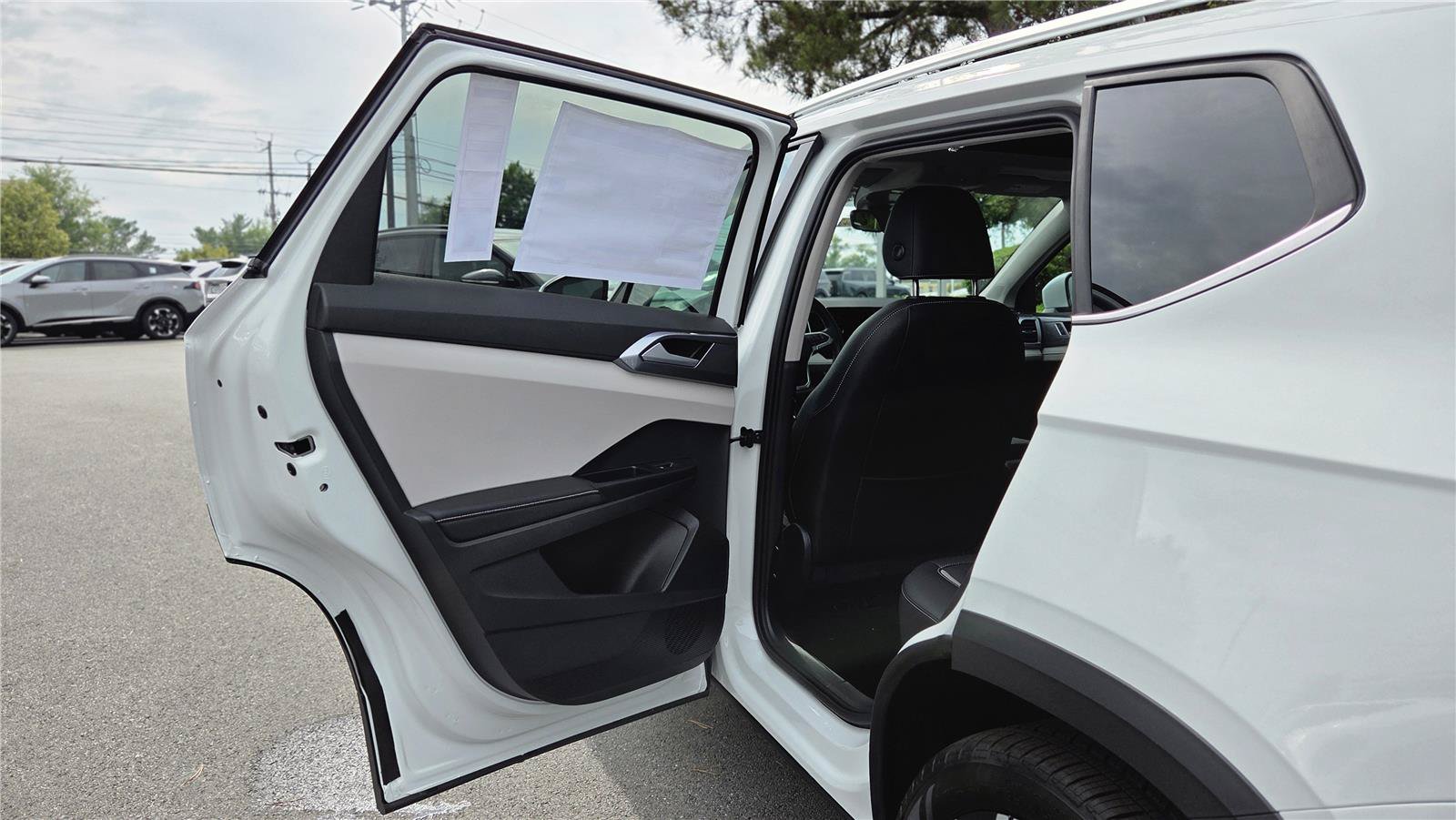 New 2026 Volkswagen Taos SEL AWD/4WD image 25