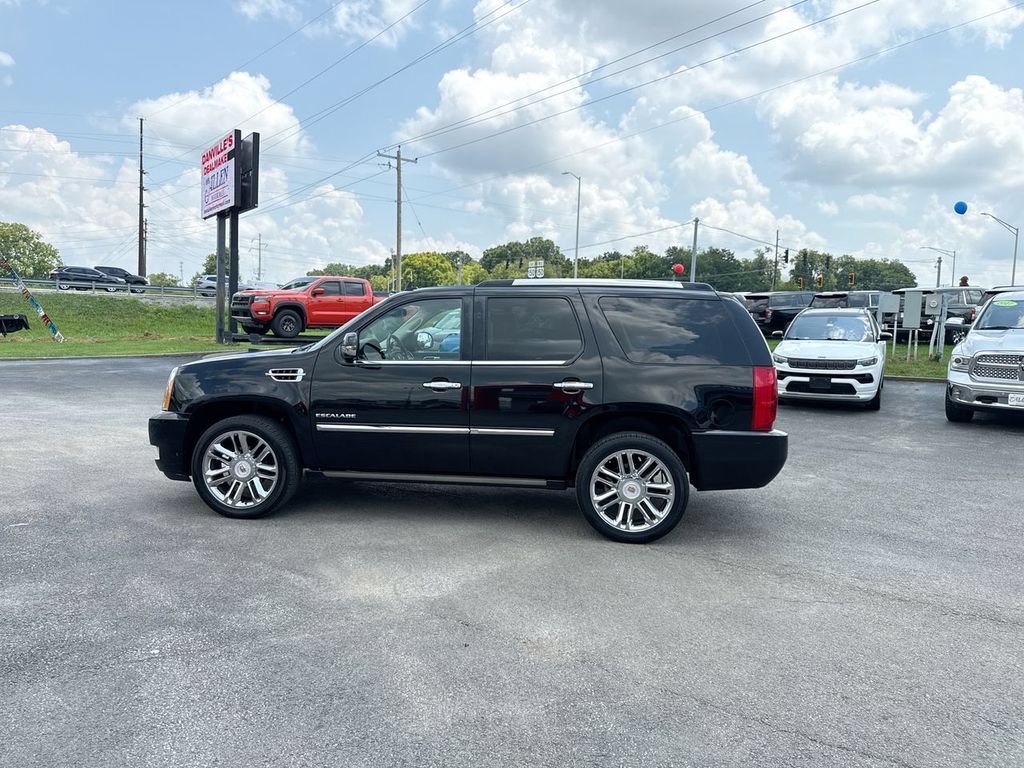 Used 2014 Cadillac Escalade Platinum AWD/4WD image 3