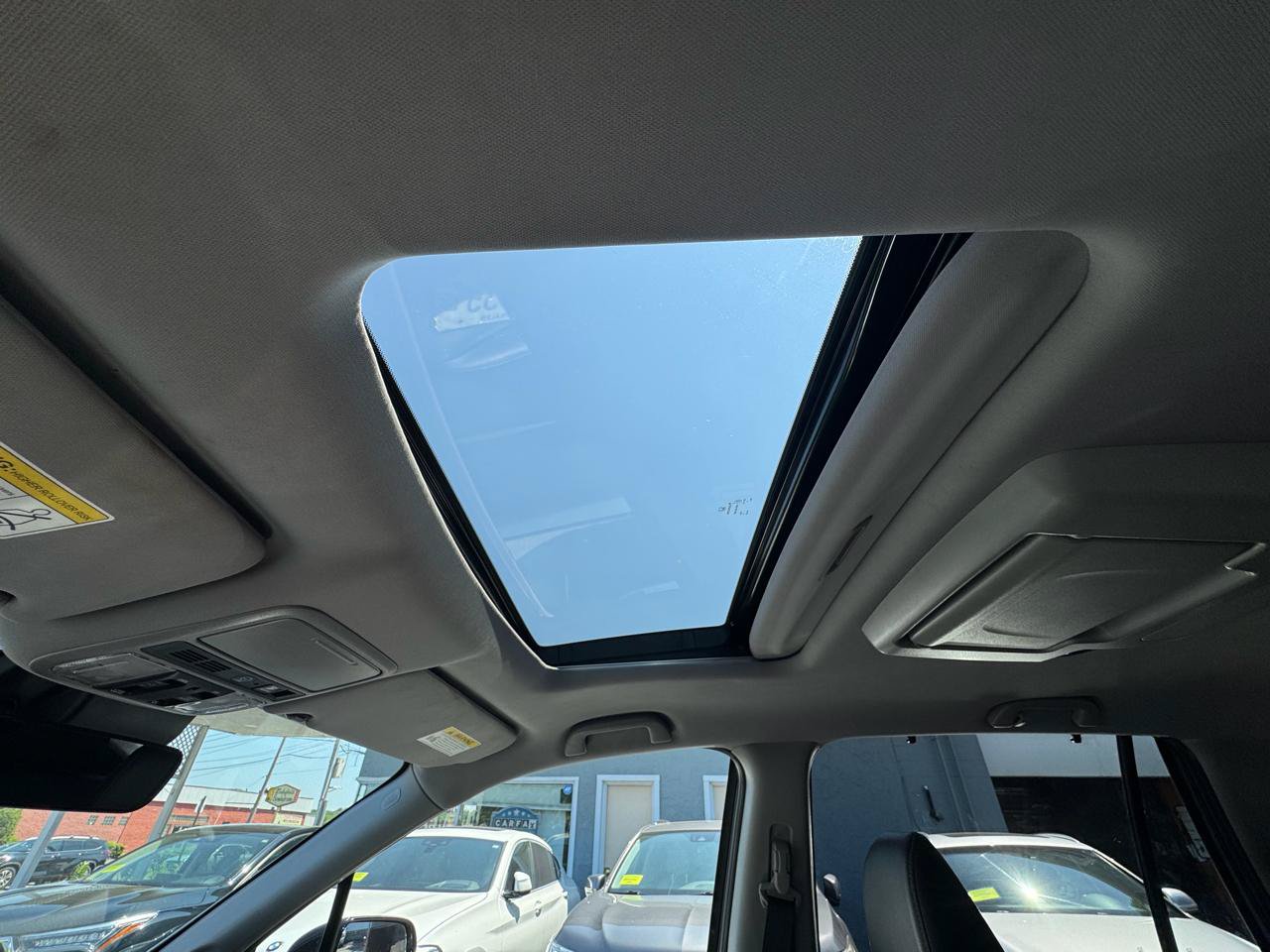 Used 2019 Honda Pilot Touring image 8