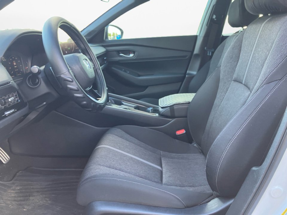 Used 2023 Honda Accord Sport image 11
