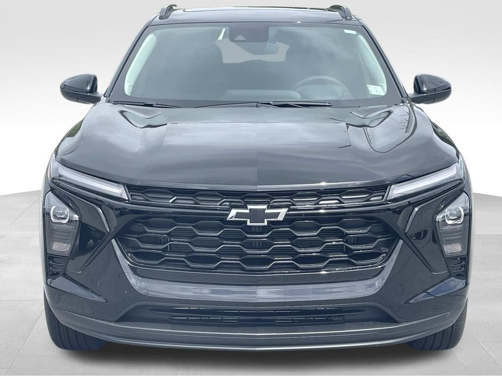 New 2026 Chevrolet Trax LT w/ Sunroof Package FWD image 8