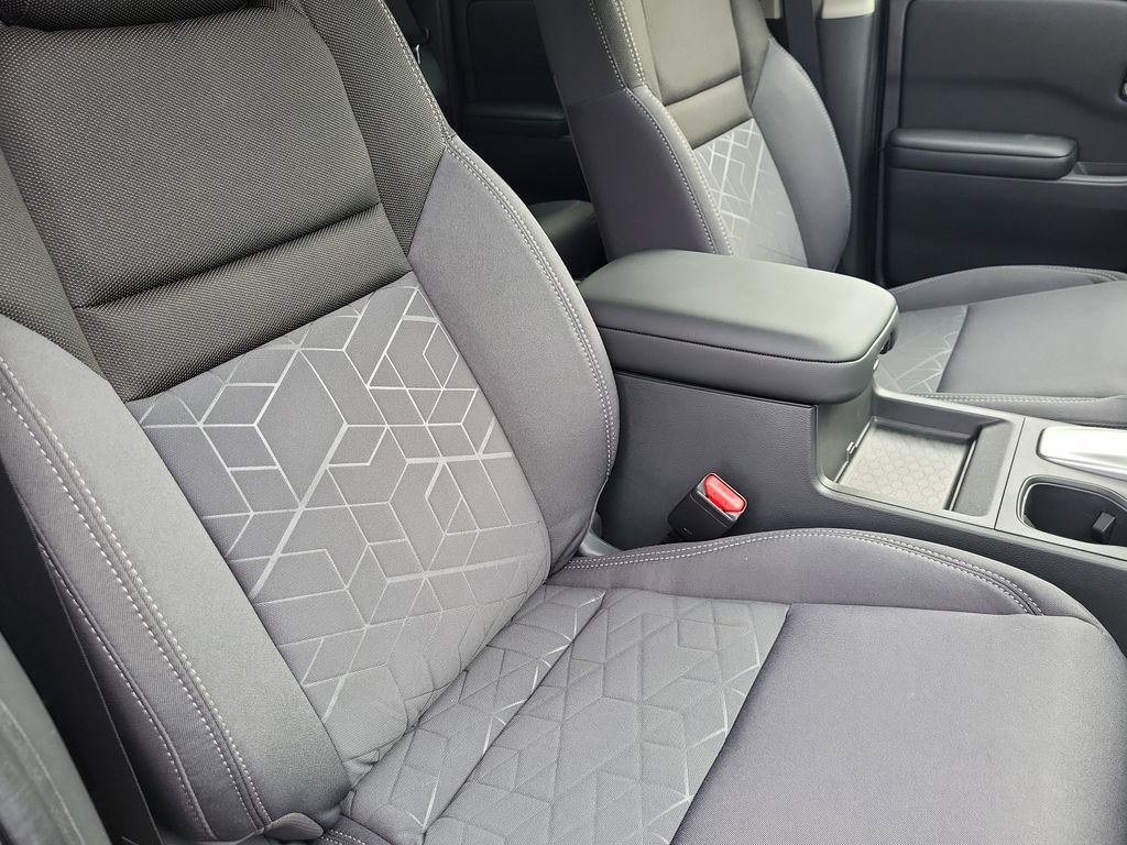 New 2025 Nissan Frontier SV AWD/4WD image 13