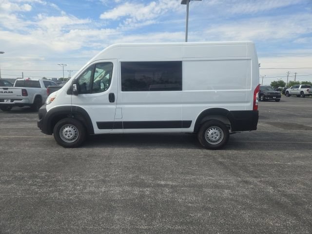 Used 2025 RAM ProMaster 3500 w/ Crew Van Package FWD image 4